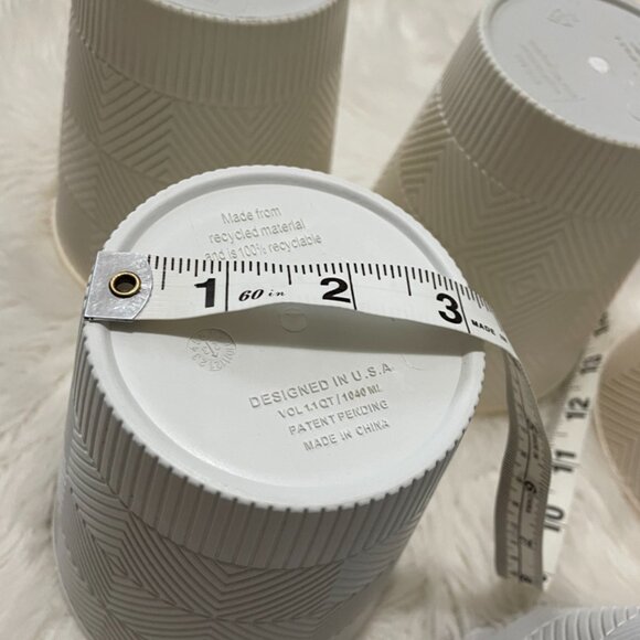 (Set of 6) 5" plastic textured pattern planter pots 2 gray-white & 4 beige - Picture 3 of 10